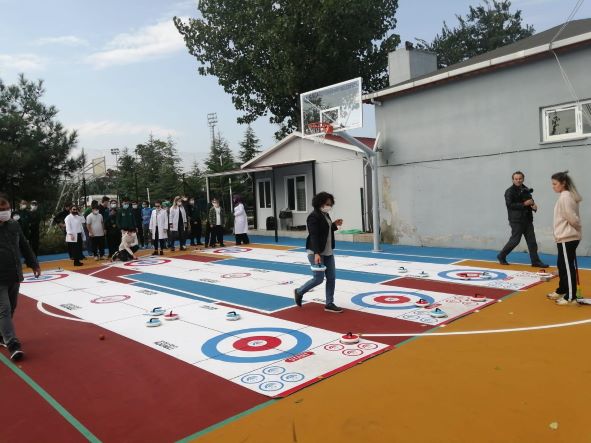 Kocaeli, Dünyaya onların penceresinden bakmayı öğreniyor