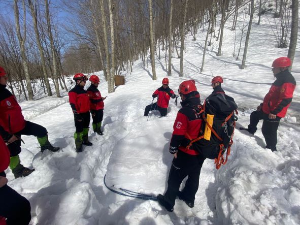 Büyükşehir İtfaiyesinden zorlu kış tatbikatı