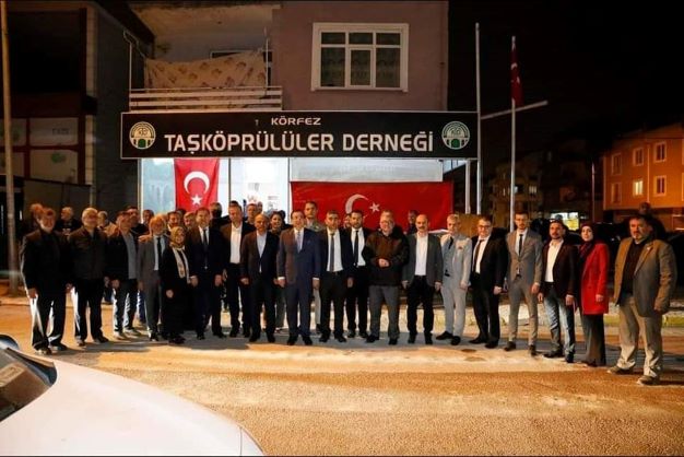 Körfez Taşköprülüler'den Kültür Gecesi