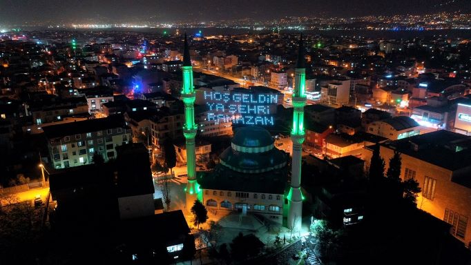 Körfez, mahyalar ile ışıldadı