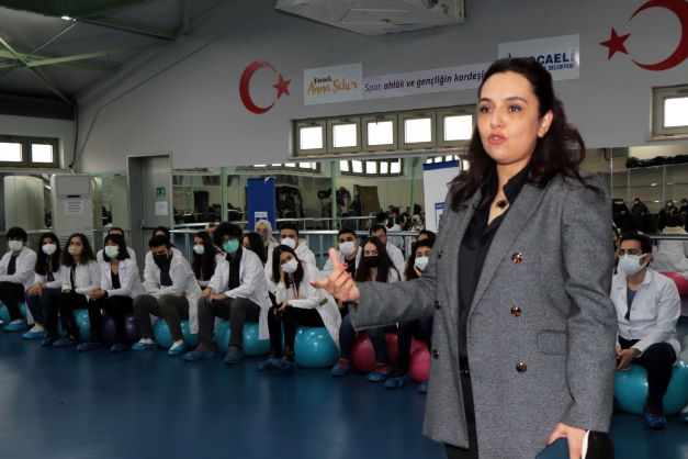 Parkinsonda erken tanı ve teşhisin önemi anlatıldı