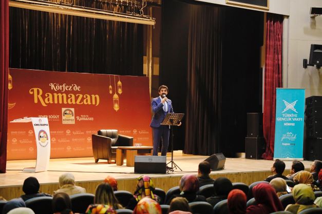 Serdar Tuncer ile şiir tadında Ramazan sohbeti