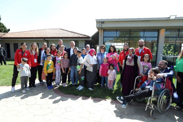 Adanmış annelere vefa buluşması