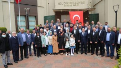 Gölcük Bayramda Kucaklaştı