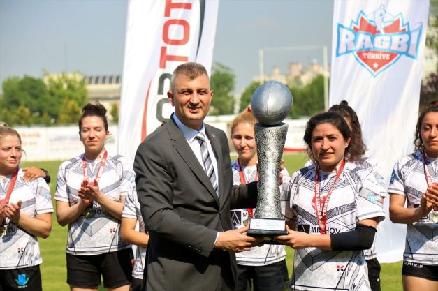 Gölcük’te Ragbi Heyecanı Nefesleri Kesti