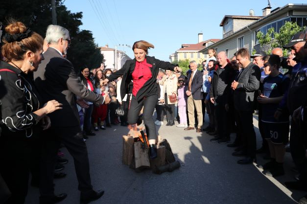 Hıdırellez coşkusu İzmit’te doyasıya yaşanıyor