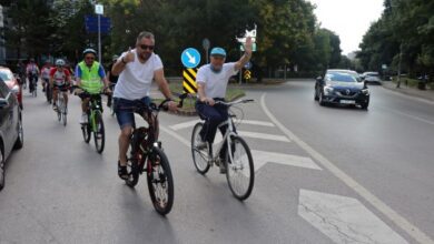Bisiklet tutkunları pedalları İzmit’in kurtuluşu için çevirdi