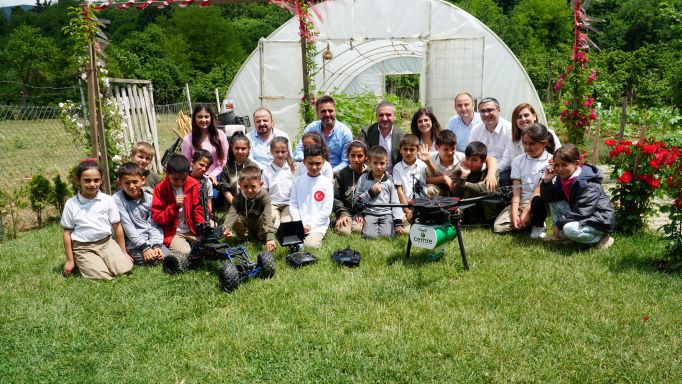 İGSAŞ Çocukların Karne Sevincine Ortak Oldu