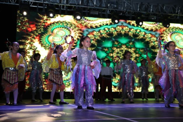 Nikomedia’dan İzmit’e izleyenleri büyüledi