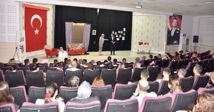 Sevgili Yönetmenim'e Büyük İlgi