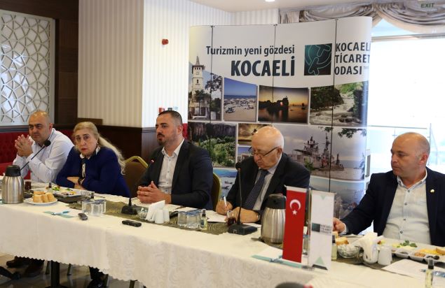 Sürücü kursları ehliyet zammını görüşmek üzere KOTO’da toplandı