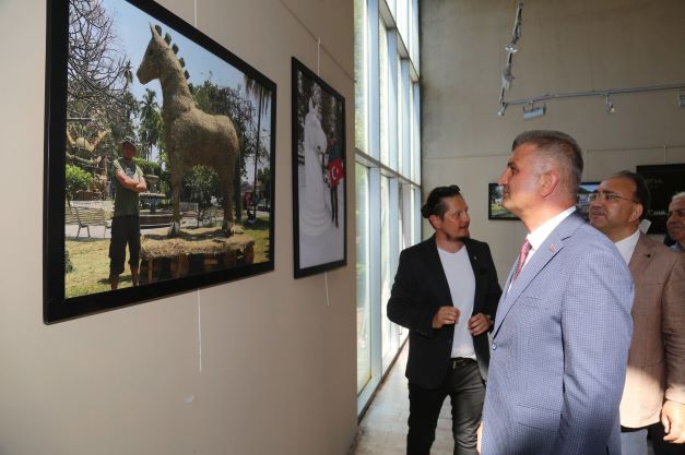 27. Uluslararası Değirmendere Ahşap Heykel Sempozyumu Açıldı