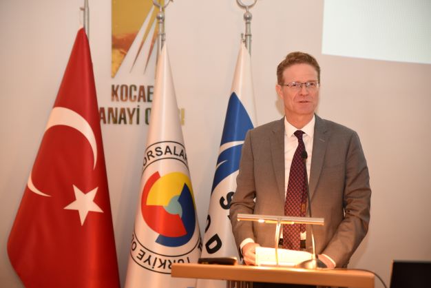  Büyükelçi Nikolaus Meyer-Landrut  KSO’da iş dünyası ile buluştu