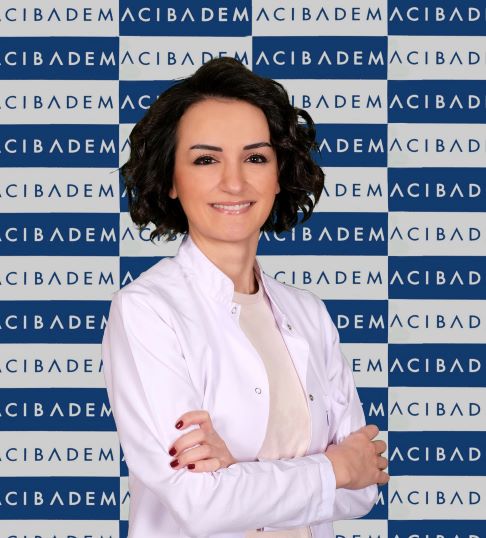 11.00-15.00 saatleri arasında çocukları güneşe çıkarmayın