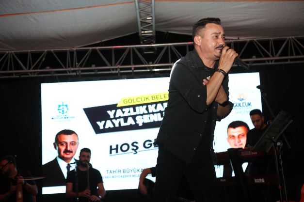 Gölcük Belediyesi Yazlık Kadırga Şenliği, Sinan Yılmaz Konseri İle Başladı