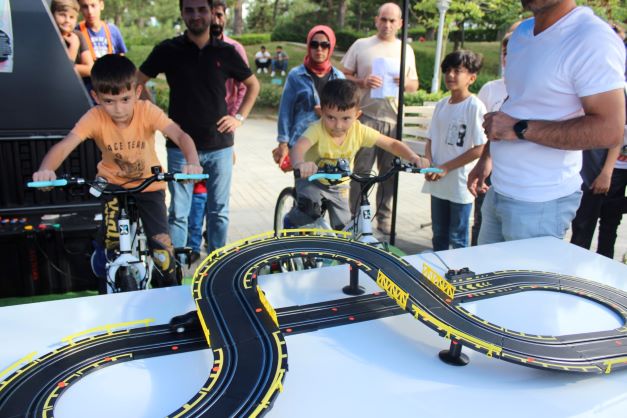 Haydi Kocaeli; Çık Dışarıya Oy-na-ya-lım