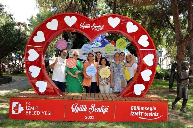 İzmit Çarşısı 2’nci İyilik Şenliği başladı