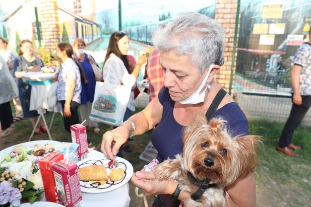 İzmitliler Kızarmış Dondurmanın Tadını Beğendi