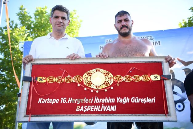 Kartepe'de Başpehlivan Tanju Gemici Oldu
