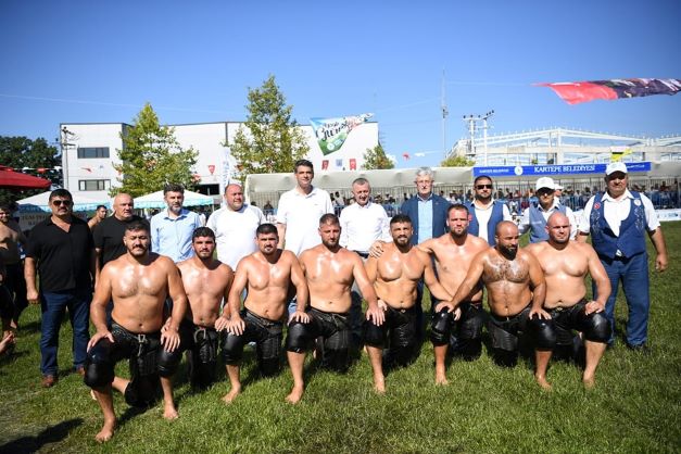 Kartepe'de Başpehlivan Tanju Gemici Oldu