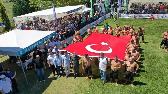 Kartepe'de Başpehlivan Tanju Gemici Oldu