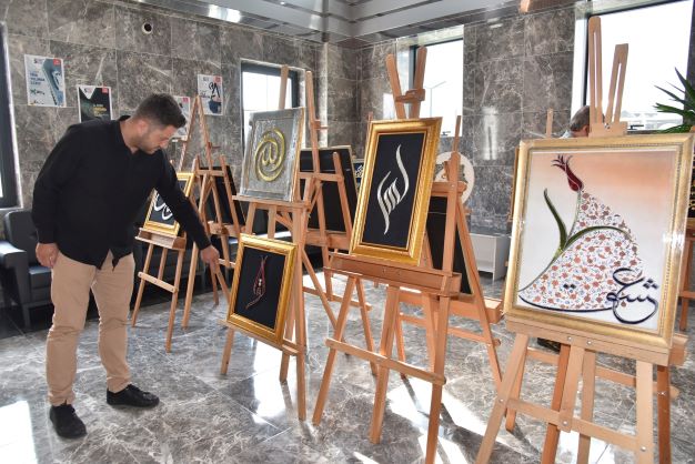 Kartepe'nin Altın Gençlerinin Yetenekleri Sergileniyor