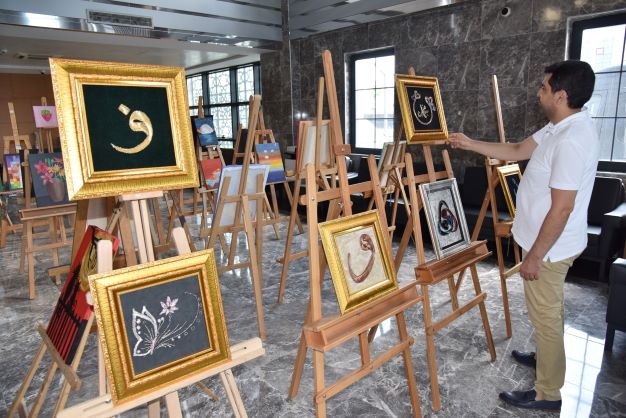 Kartepe'nin Altın Gençlerinin Yetenekleri Sergileniyor