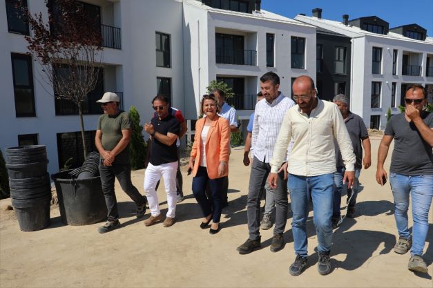 Başkan Hürriyet’ten Çınar Evler müjdesi