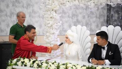 Cemiyetlerin tümüne yetişmeye çalışıyor