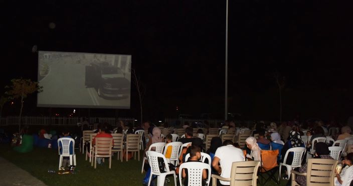 Düğün Dernek 2 Kartepelileri Güldürdü