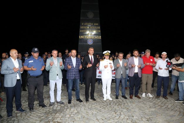 Gölcük Deprem Şehitleri 03.02’de Bir Kez Daha Anıldı