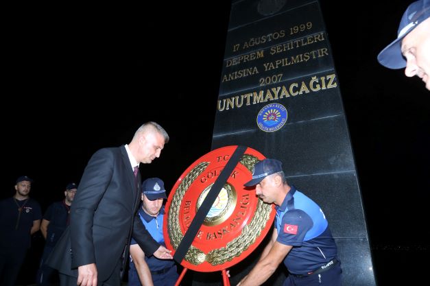 Gölcük Deprem Şehitleri 03.02’de Bir Kez Daha Anıldı