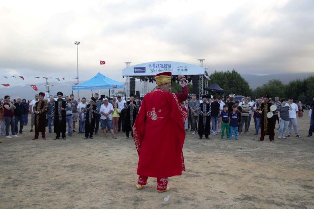 Haluk Levent’ten şenlikte Şevketiye’ye özel beste