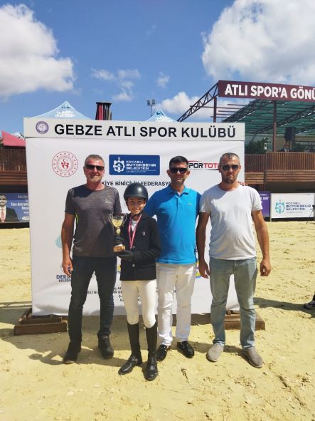 Kartepeli Gençler Birinci Oldu