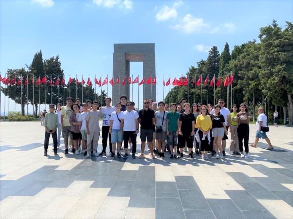 Kartepe'nin Gençleri Şanlı Tarihinin İzinde