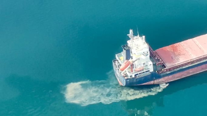 Körfezi kirleten gemilere geçit yok!