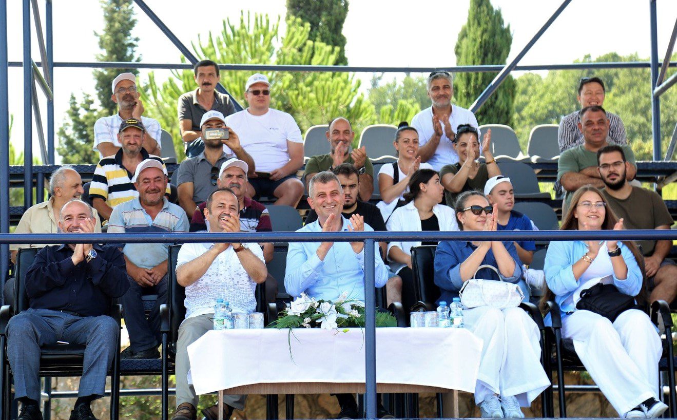 Rahvan At Yarışları 18. Gölcük Koşusu Nefesleri Kesti