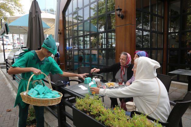 28.Yeşil İhsaniye Elma Festivali Tüm Hızıyla Sürüyor