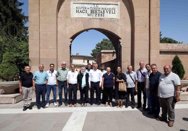 Başkan Büyükakın, Hacı Bektaş Veli Hazretlerinin huzuruna çıktı