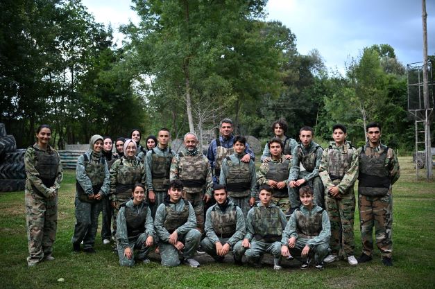 Başkan Kocaman Gençlerle Paintball Oynadı
