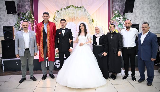 Hemşehrilerinin Mutlu Günlerinde Yanlarında