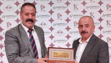 Gebzeli İş Adamı Ali Kemal Aydin Gebze ye Değer Katanlar ödülünü Aldı