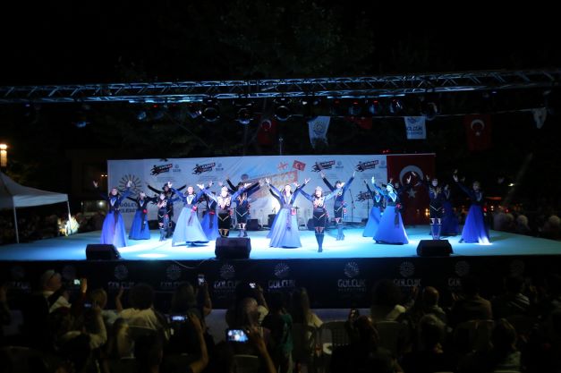 Gölcük Anıtpark’ta Kafkas Rüzgarı