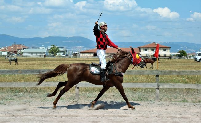 Gölcük'te İhsaniye Koşusu Heyecanı