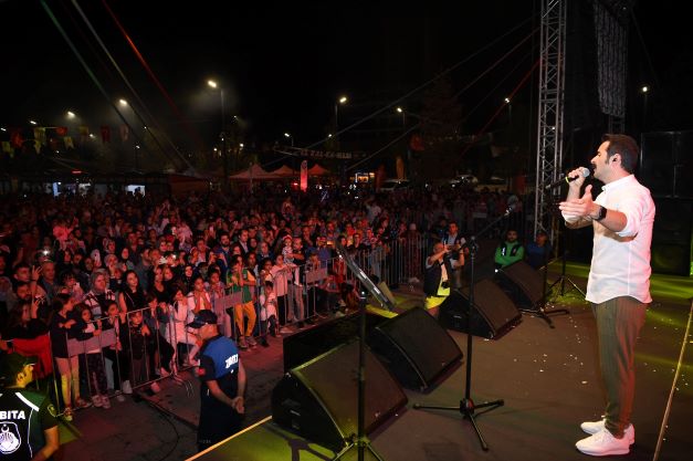 Kartepe Gönül Dağı Türküleriyle Coştu