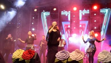 Kartepe Suzan Kardeş İle Coştu