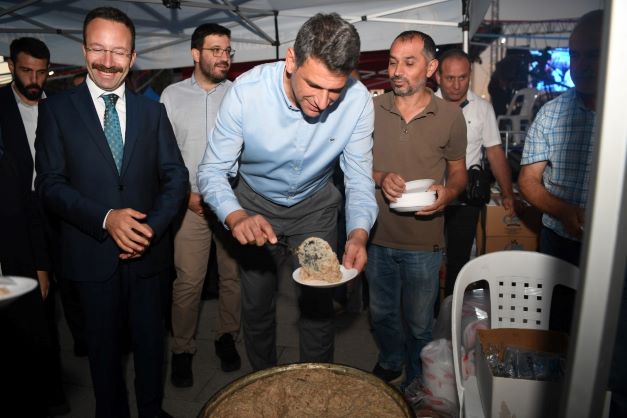 Kartepe Suzan Kardeş İle Coştu