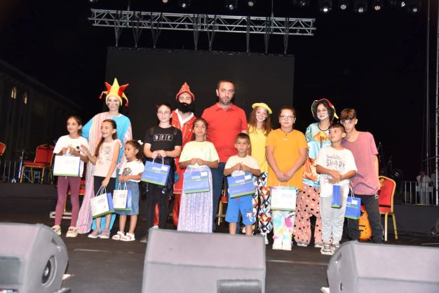 Kartepe'de Soner Sarıkabadayı Coşturdu