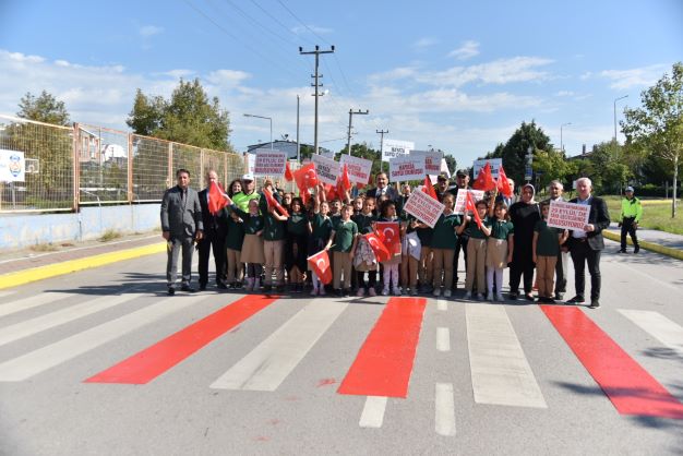 Kartepe'de Yayalar Kırmızı Çizgimiz