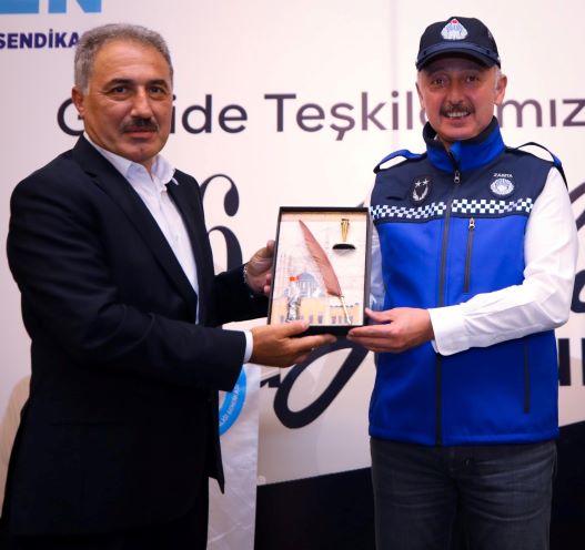 Millet adına emaneti muhafaza ediyoruz